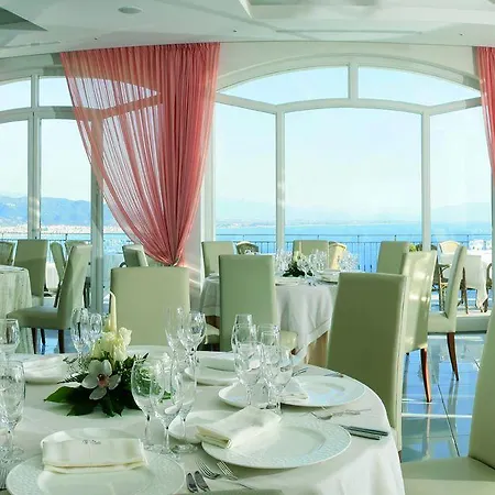 ライト ウェルネス&スパ 5*