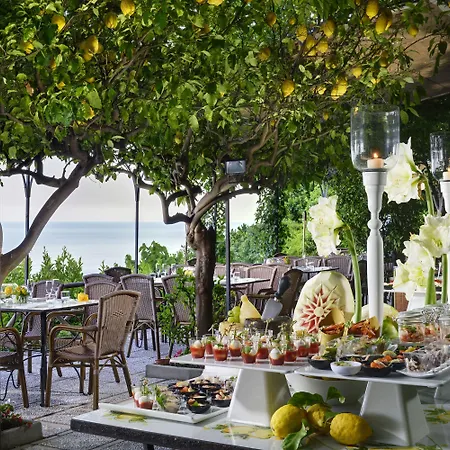 ホテル ライト ウェルネス&スパ Vietri