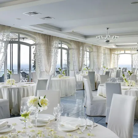 ライト ウェルネス&スパ Vietri