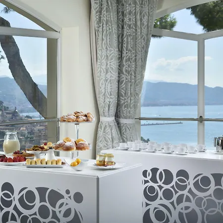 ライト ウェルネス&スパ ホテル 5*