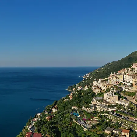 ライト ウェルネス&スパ ホテル 5*