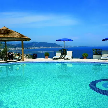 ライト ウェルネス&スパ ホテル 5*